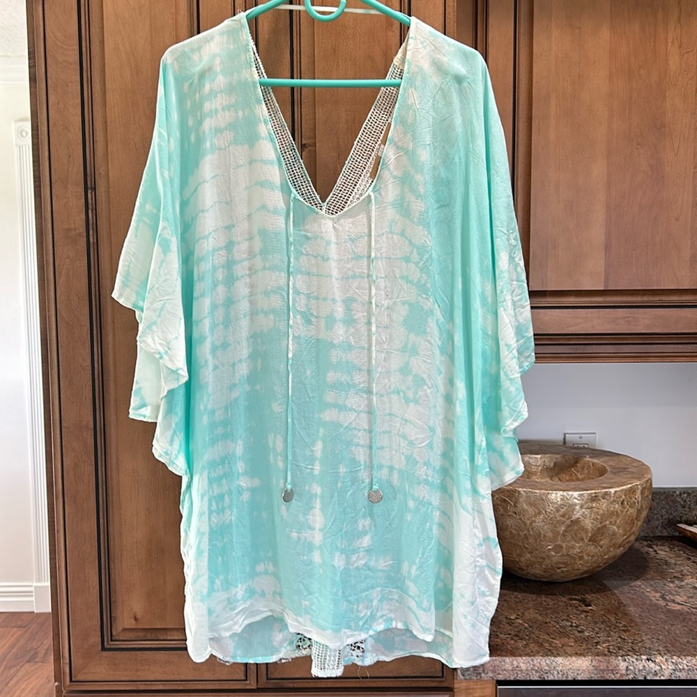 Surf Gypsy mint tie dye beach cover up. Beautiful flowy details.  Size small NWT